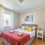 Villa House Daniela *