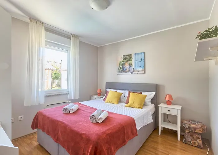 Villa House Daniela *