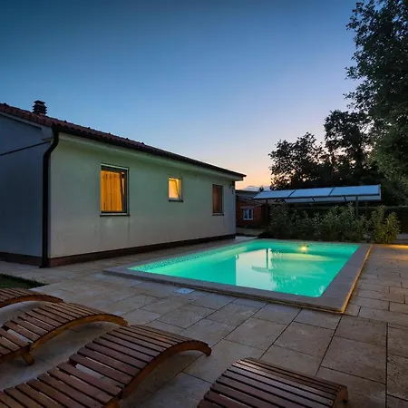 Villa House Daniela Marcana