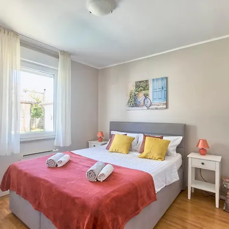 Villa House Daniela *