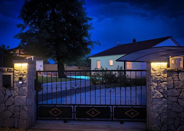 House Daniela Вилла Marcana
