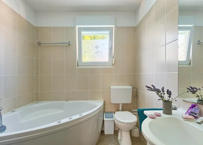 House Daniela Villa *