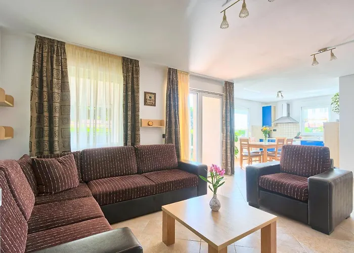 Villa House Daniela Marcana
