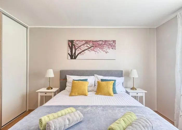 House Daniela Villa *